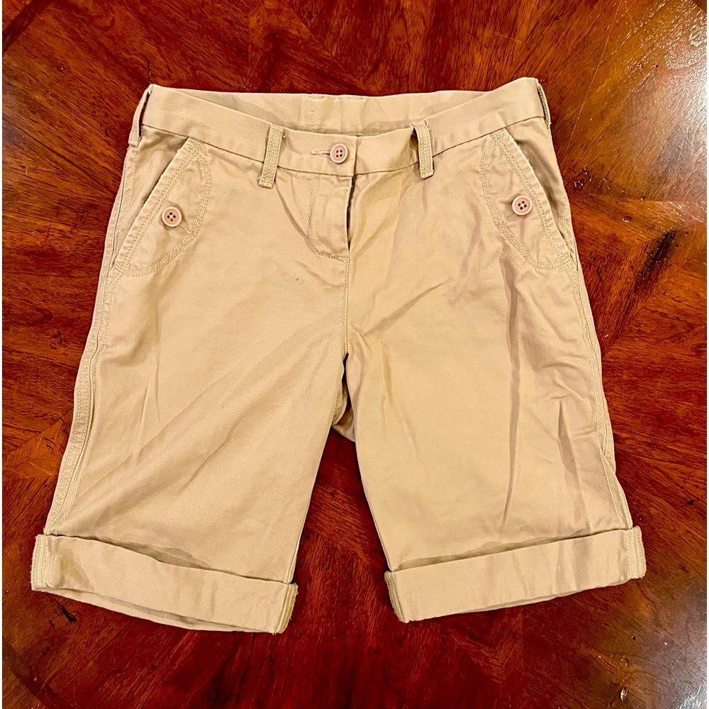 Talbots Kids Girl Khaki Shorts. Size 10. Great condition.